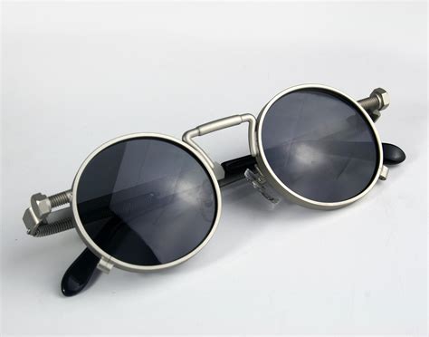 Round metal sunglasses 